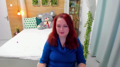 OhLadyPlease online show from November 15, 7:54 am