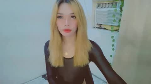 ohmyalessandraxcx online show from September 26, 5:43 pm