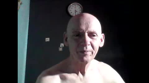 oldbuthorny62 online show from March 7, 5:06 pm