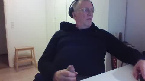 oldth online show from January 1, 10:56 pm