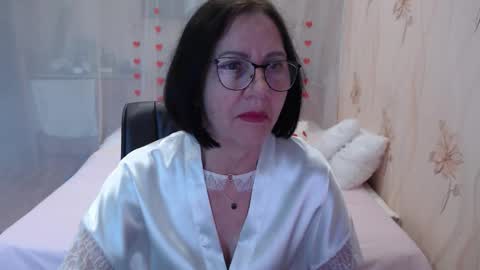 Snapshot of olgahottie chatting on September 24, 11:22 pm OlgaHottie online show from September 24, 11:22 pm