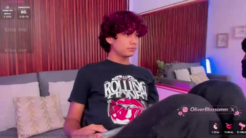 oliver20__ online show from July 24, 10:51 pm