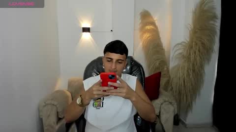 OLIVER online show from February 19, 9:14 pm