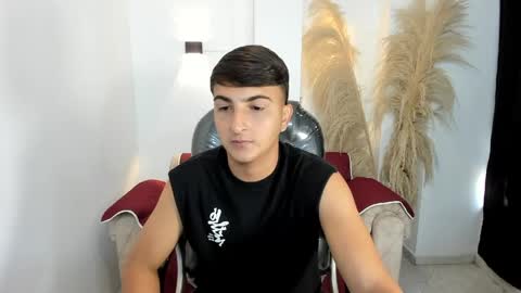 OLIVER online show from April 27, 2:14 pm