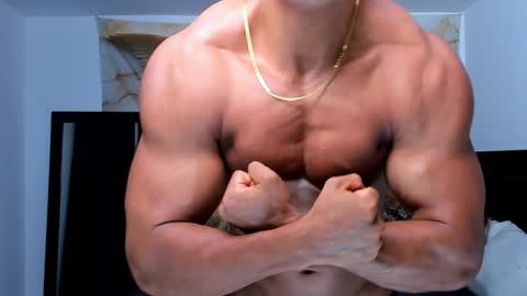 oliver_tommy online show from November 10, 1:25 pm