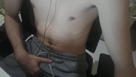 oliverwhte online show from March 30, 6:19 pm