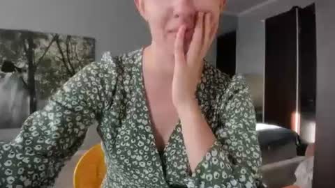 olivia__dream online show from June 8, 4:19 pm