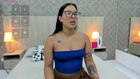 Olivia online show from April 12, 7:29 pm