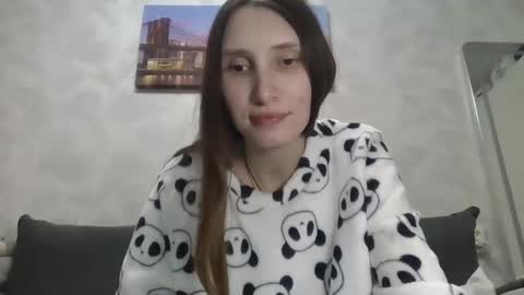 Snapshot of olivia_dream1 chatting on October 16, 9:57 pm Olivia online show from October 16, 9:57 pm