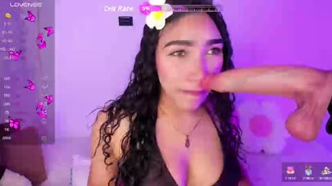 Snapshot of olivia_fx chatting on October 14, 11:08 pm Maria online show from October 14, 11:08 pm