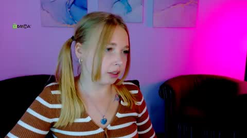 olivia_kit online show from July 10, 12:32 pm
