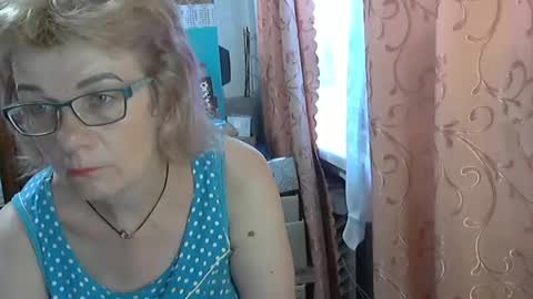 Olivia Mia online show from June 28, 4:36 pm