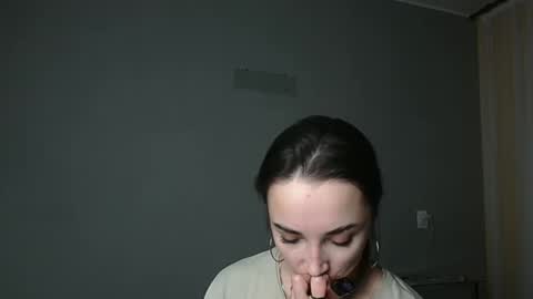 Olivia online show from February 24, 7:39 pm