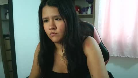 Olivia online show from December 4, 2:38 pm