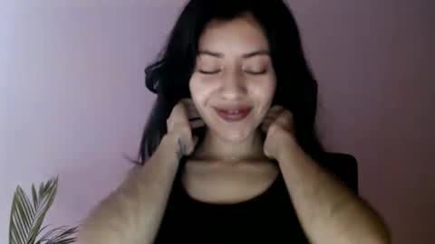 oliviaaa__ online show from February 23, 3:47 pm