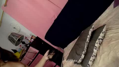 OLIVIA online show from December 5, 9:01 pm