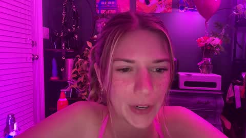 Olivia online show from February 15, 1:42 am