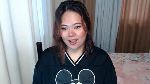 olivia hollywood online show from March 3, 5:53 am