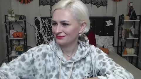 OliviaHorst online show from November 2, 6:19 pm