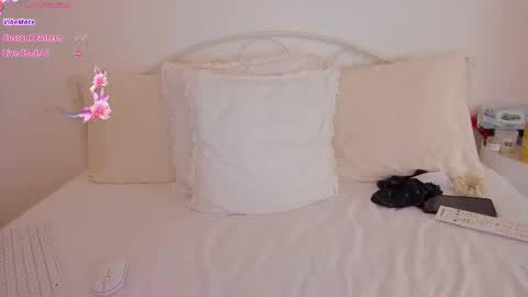 Olivia online show from February 24, 7:22 am