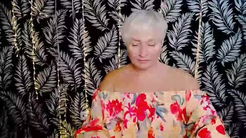 Snapshot of oliviaoskar_ chatting on October 18, 11:47 am Kelly online show from October 18, 11:47 am