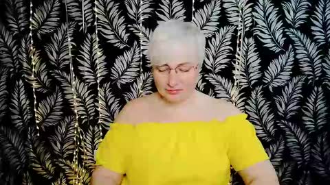 Kelly online show from May 16, 10:36 am