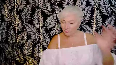 Snapshot of oliviaoskar_ chatting on October 10, 11:38 am Kelly online show from October 10, 11:38 am