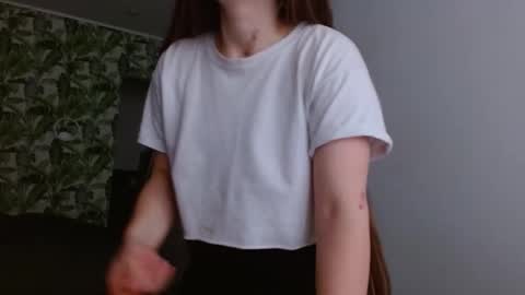 Olivia online show from March 19, 5:35 am