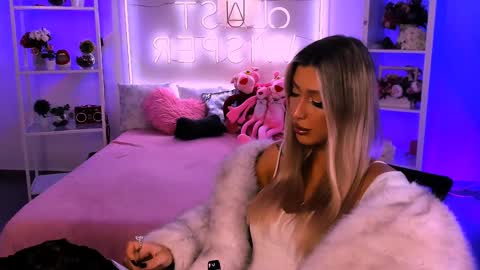 Olivia online show from February 7, 3:08 pm