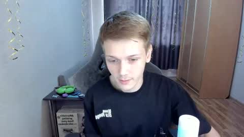 Oliver and Mira online show from April 22, 12:12 pm