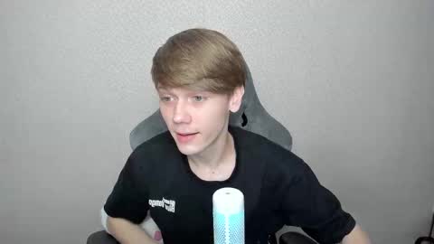 Oliver and Mira online show from February 26, 1:25 pm