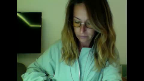 Snapshot of olyra11 chatting on October 26, 9:36 pm olyra11 online show from October 26, 9:36 pm