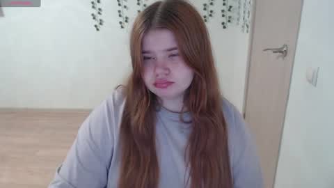  MellY  online show from June 10, 7:46 pm