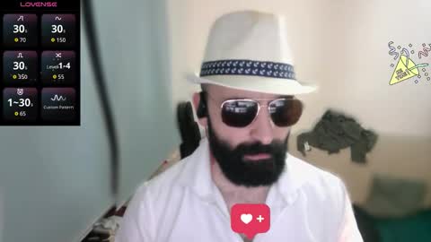 Snapshot of ona_nisme chatting on October 26, 5:12 pm ona nisme online show from October 26, 5:12 pm