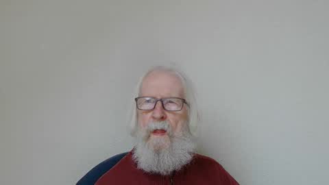 Snapshot of onanister chatting on October 12, 7:01 am Somewhere over the rainbow online show from October 12, 7:01 am