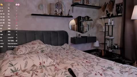 Ana online show from November 2, 10:15 am