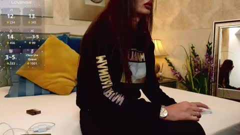 OutrageousOne online show from October 1, 3:11 pm