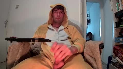 onesieboyx online show from September 18, 10:19 am