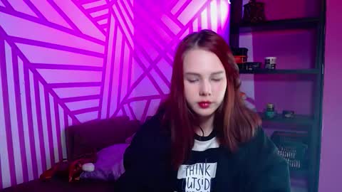 onessandra online show from September 10, 3:51 am