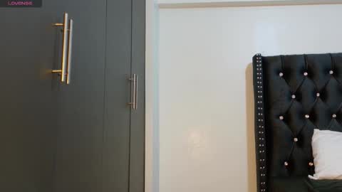 Bestie online show from September 22, 8:18 am