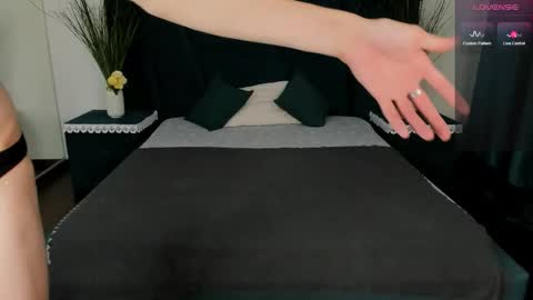 Erick  online show from December 4, 2:49 pm