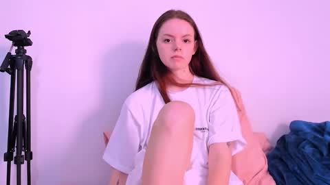 only_sarah1 online show from October 28, 10:22 pm