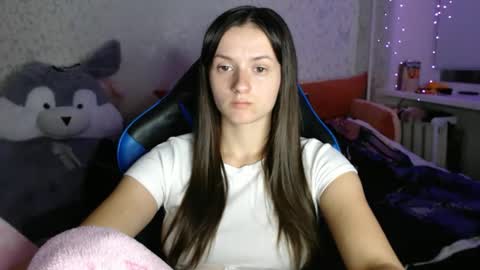 Amalia online show from November 24, 7:01 pm