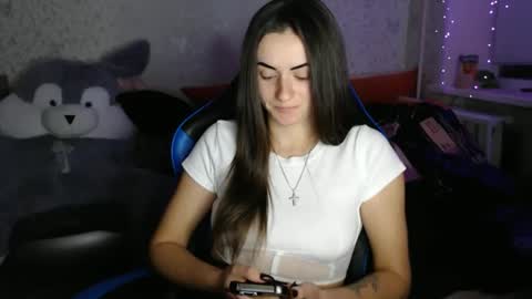 Amalia online show from November 28, 8:05 pm