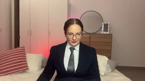 The cutest model on this site online show from July 31, 4:08 pm