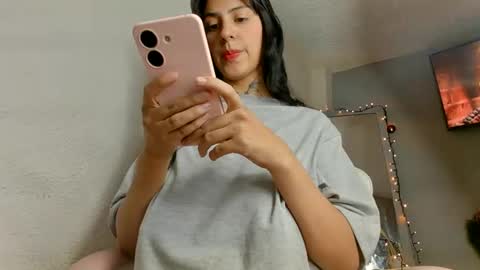 Snapshot of oohjuanitaa chatting on December 30, 3:56 pm juanita online show from December 30, 3:56 pm