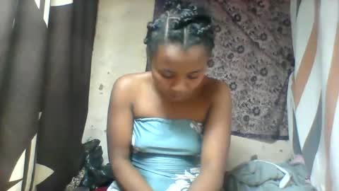 oooozafiette online show from July 3, 10:42 am