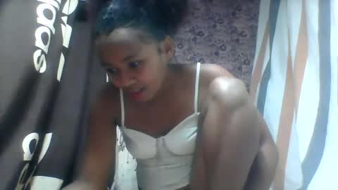 oooozafiette online show from July 11, 10:29 am