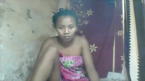 oooozafiette online show from June 12, 11:31 am