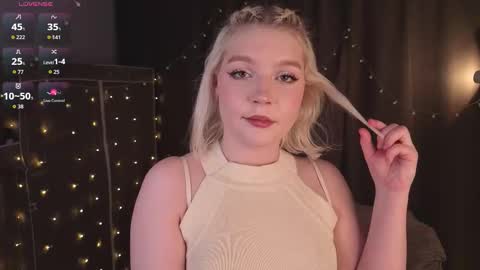 Annie online show from February 20, 5:48 pm